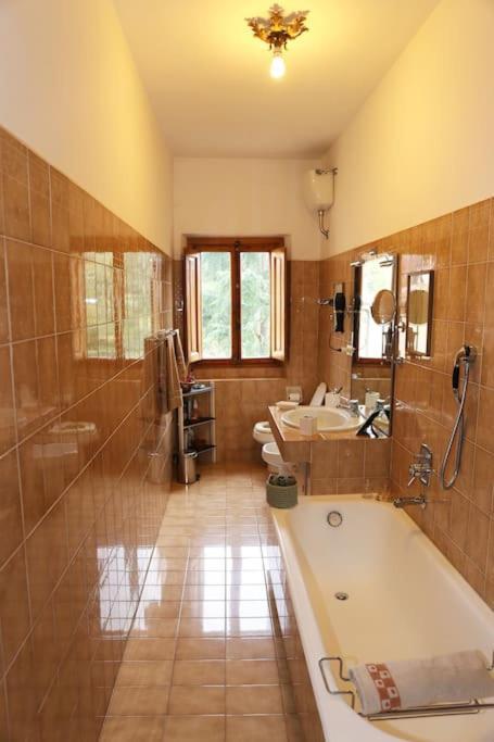 Casa Adriano Apartment เกรเว อิน เคียนตี ภายนอก รูปภาพ